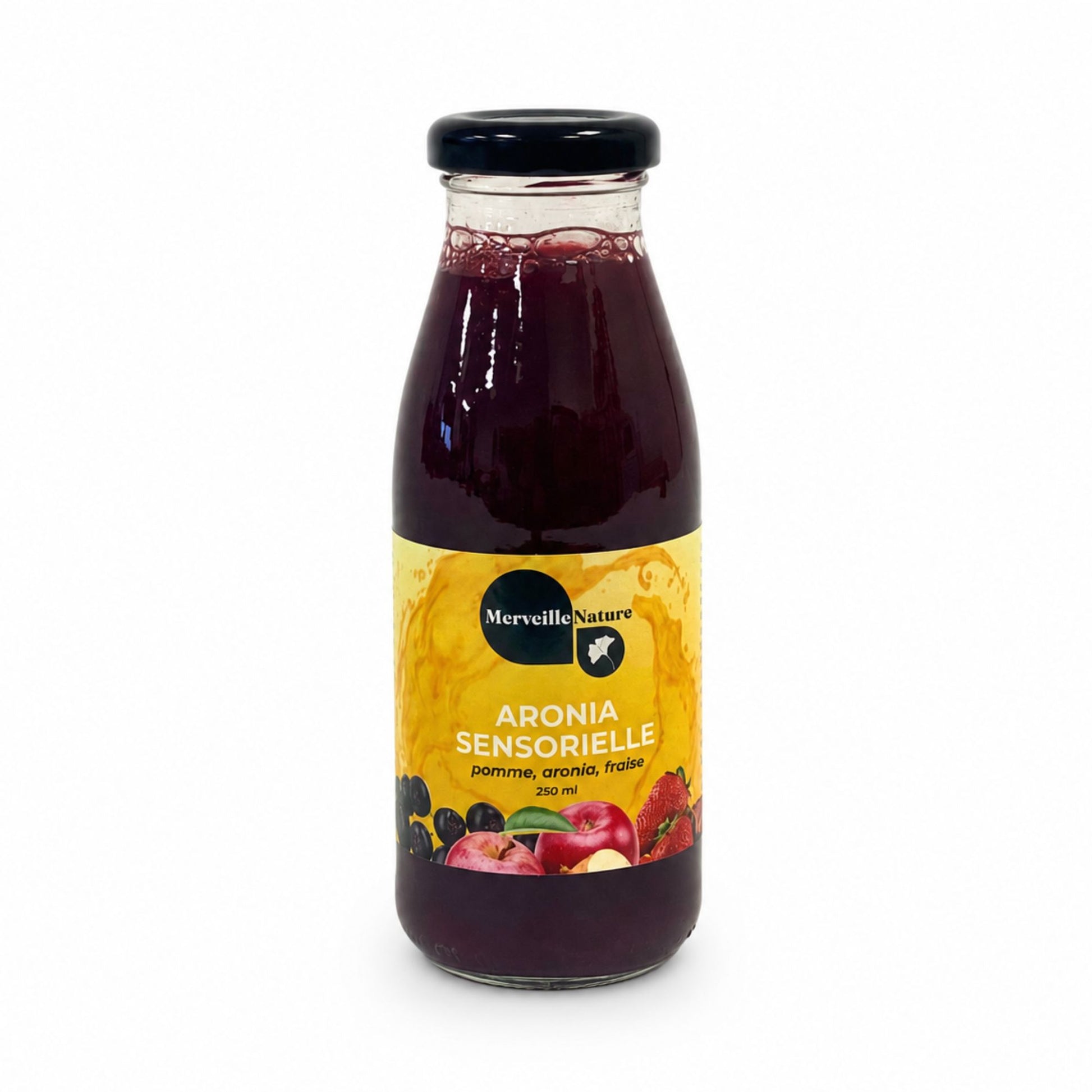 Bouteille Aronia Sensorielle MerveilleNature 250 ml sur fond blanc, boisson fruitée pomme, aronia et fraise.