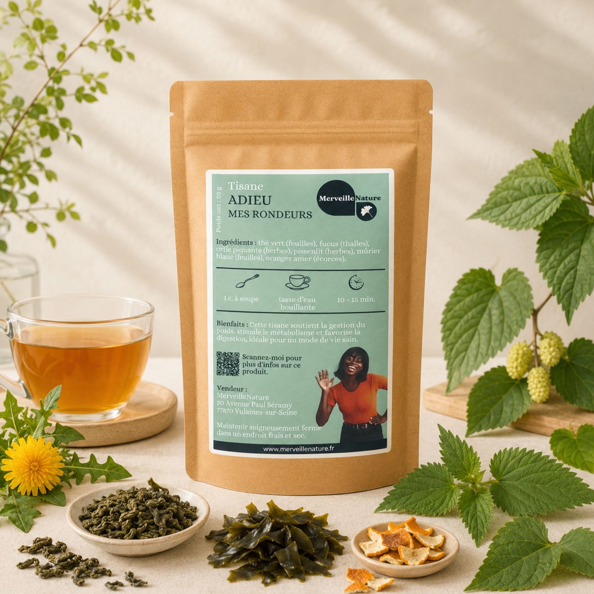 Sachet de tisane Adieu Mes Rondeurs MerveilleNature avec tasse d’infusion et plantes sélectionnées, mélange naturel pour le métabolisme et la digestion.