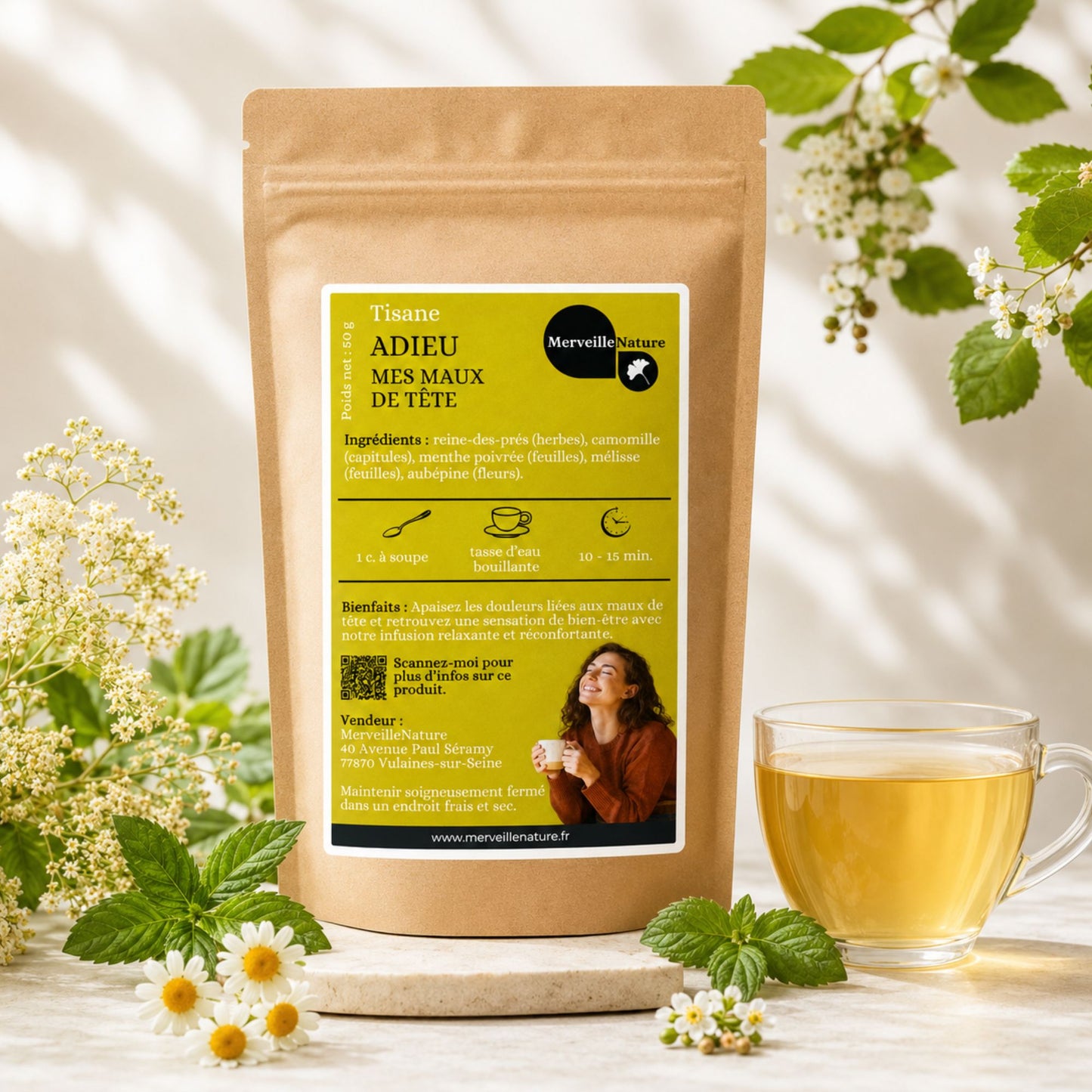 Tisane Adieu Mes Maux de Tête MerveilleNature en sachet kraft avec tasse d’infusion, reine-des-prés, camomille, menthe poivrée, mélisse et aubépine